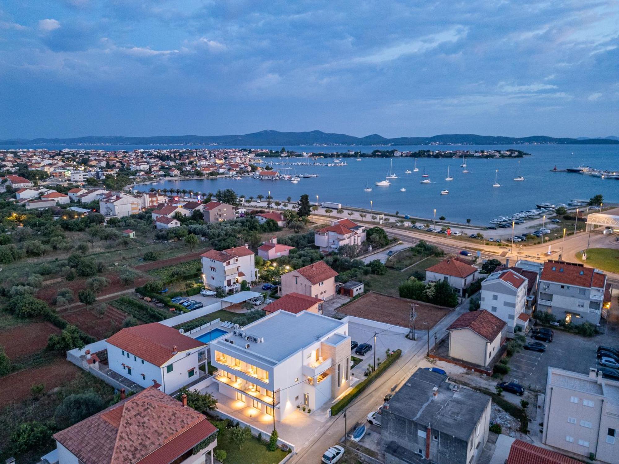 Rooms & Apartments Niko Sukošan Kültér fotó